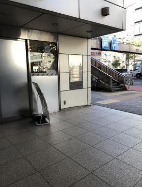 東京建物青山通り(旧:東信青山) ビルの外観