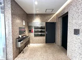 東京建物青山通り(旧:東信青山) ビルの外観