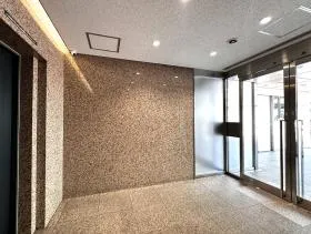 東京建物青山通り(旧:東信青山) ビルの外観