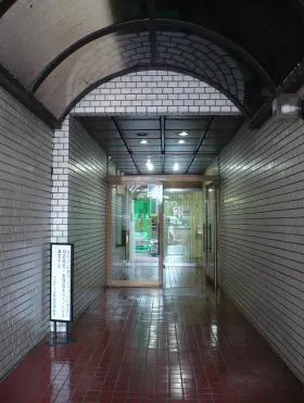 アルテール新宿ビルの外観