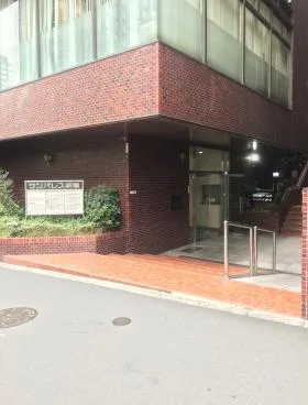 サンパレス新宿の外観