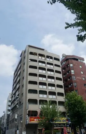 ニュー番衆ビルの外観
