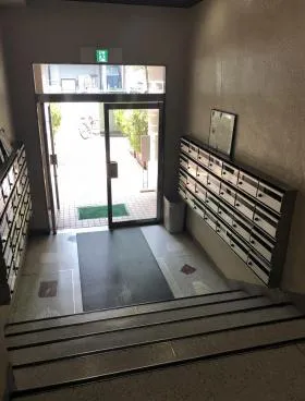 ニュー番衆ビルの外観