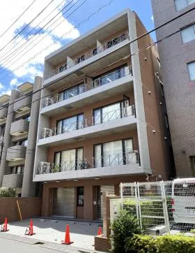 ランザンAYビルの外観