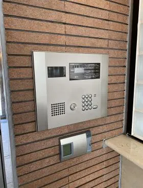 ランザンAYビルの外観