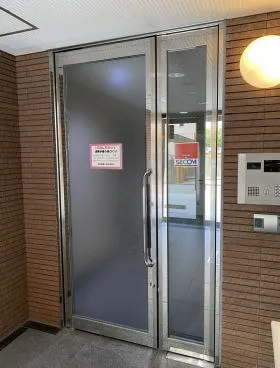 ランザンAYビルの外観