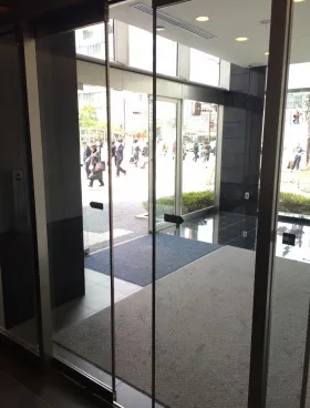 A-PLACE田町イースト(旧:田町イースト)ビルの外観