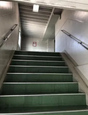 松岡品川埠頭ビルの外観