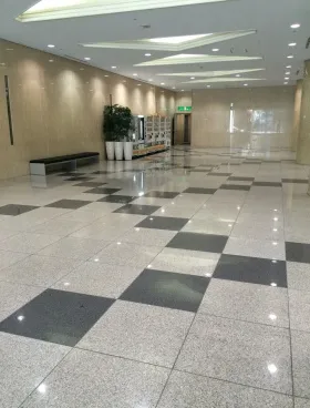 CSタワーの外観