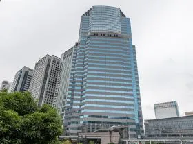 Regus(リージャス)品川イーストワンタワービジネスセンターの外観