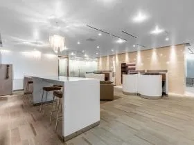 Regus(リージャス)品川イーストワンタワービジネスセンターの外観