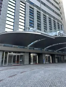 Regus(リージャス)品川イーストワンタワービジネスセンターの外観