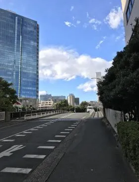 高丸ビルの外観