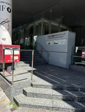 汐留芝離宮ビルディングの外観