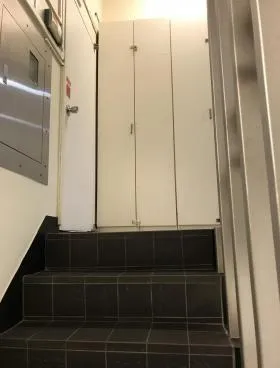 コンワセンタービルの外観