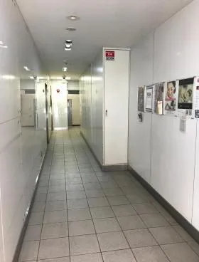 都里一(トリイチ)ビルの外観