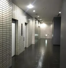 銀座白鶴ビルディングの外観