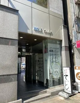 ゴールドビルの外観