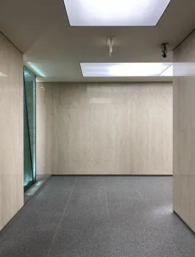 祐真新館ビルの外観