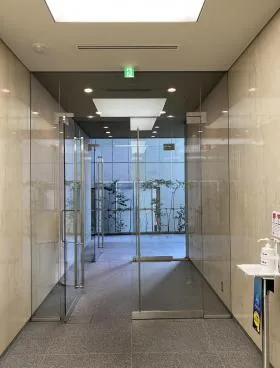 祐真新館ビルの外観