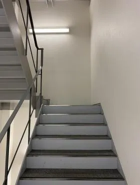 祐真新館ビルの外観