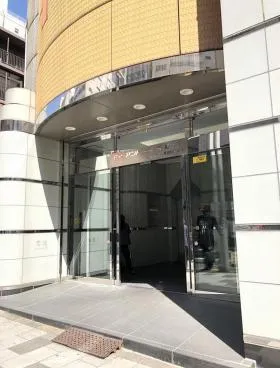 ヒューリック新宿御苑の外観