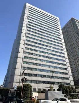 新青山ビル西館の外観