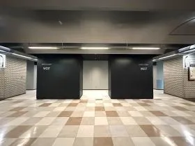 新青山ビル西館の外観