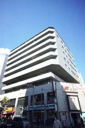 新宿セブンビルの外観