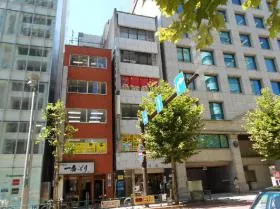 甲州屋ビルの外観