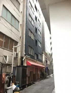小菅ビルの外観