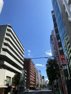 栄幸ビルの外観