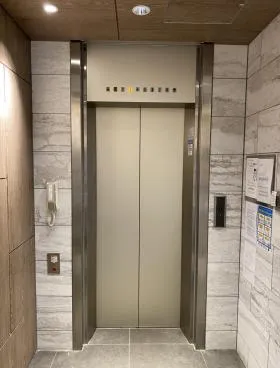 BizSQUARE GINZA(旧:銀座TKビル)の外観