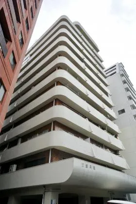 第10宮庭マンションの外観