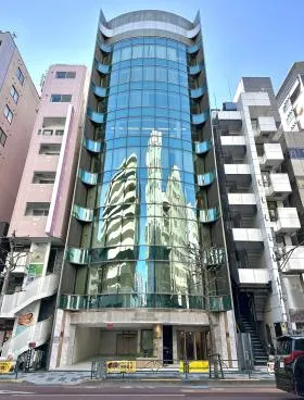 @WORK SHINJUKUGYOEN(旧:JESCO新宿御苑)ビルの外観