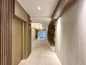 @WORK SHINJUKUGYOEN(旧:JESCO新宿御苑)ビルの外観