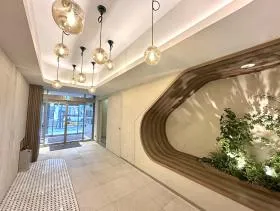 @WORK SHINJUKUGYOEN(旧:JESCO新宿御苑)ビルの外観