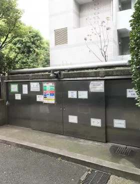 グランドメゾン戸山の外観