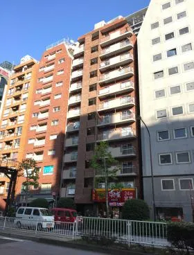 シルバーマンション新宿の外観
