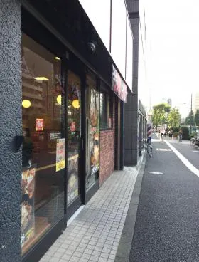シルバーマンション新宿の外観