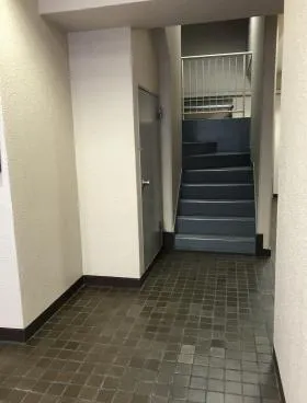 大阪屋ビルの外観
