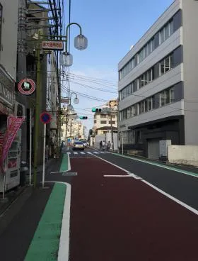 山一ビルの外観