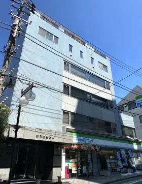 新宿石井ビルの外観