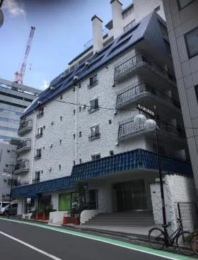 秀和番衆町レジデンスビルの外観