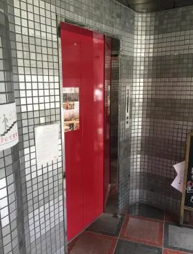 新宿オービルの外観