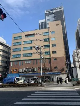 富士新宿ビルの外観