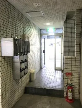 アソルティー新宿5丁目ビルの外観