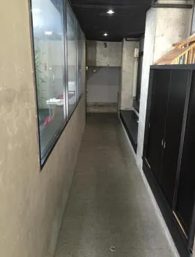 ドルチェ新宿ビルの外観