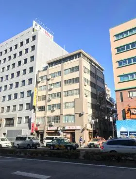 池与ビルの外観