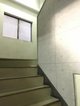 池与ビルの外観